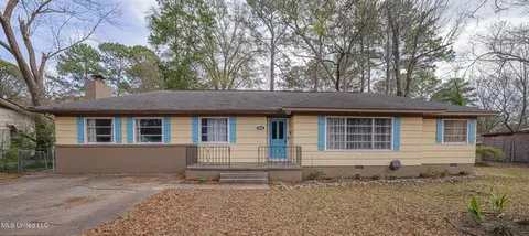 Exterior - 5854 Canton Park Dr, Jackson, MS 39211 photo 1 of 3