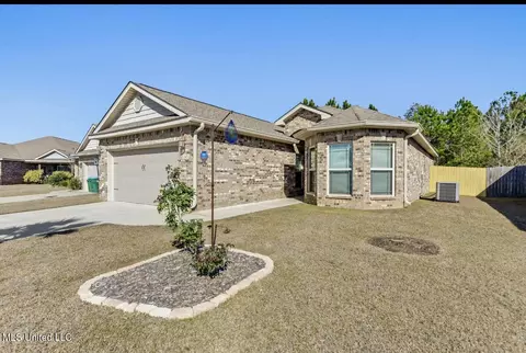 145 Clear Springs Cir, Ocean Springs, MS 39564