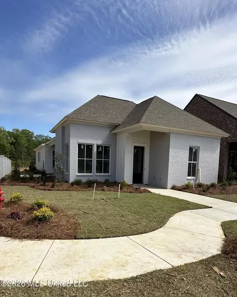 136 Water St, Madison, MS 39110