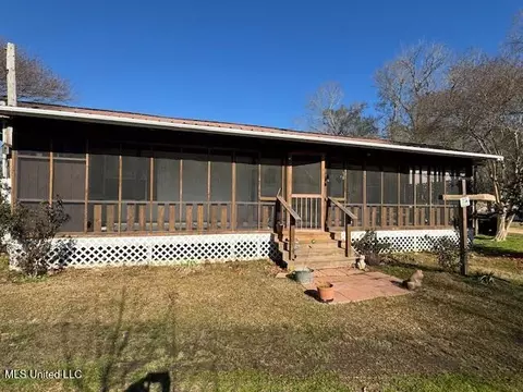 177 Hodges Camp Rd, Woodville, MS 39669