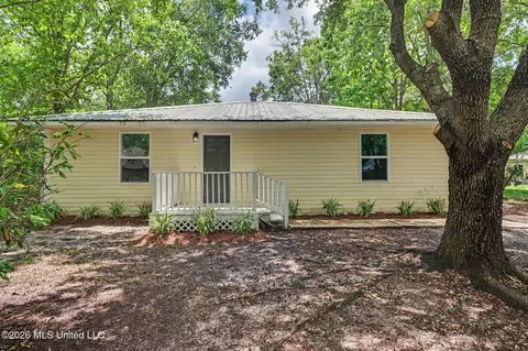 15283 5th St, Gulfport, MS 39503