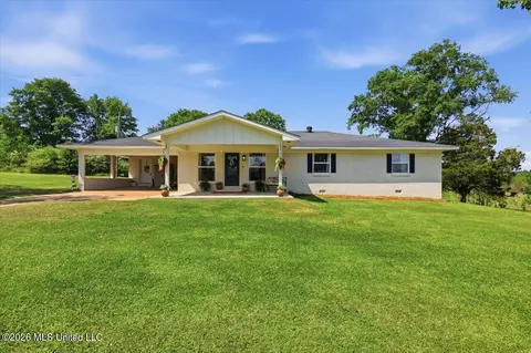 144 Walter Jones Rd, Mendenhall, MS 39114