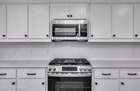 Kitchen - 110 Trickhambridge Rd, Brandon, MS 39042 photo 5 of 5