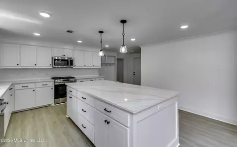 Kitchen - 110 Trickhambridge Rd, Brandon, MS 39042 photo 2 of 5