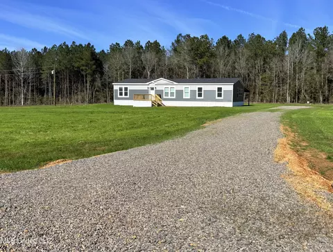 2035 Ceasar Trl, Bogue Chitto, MS 39629