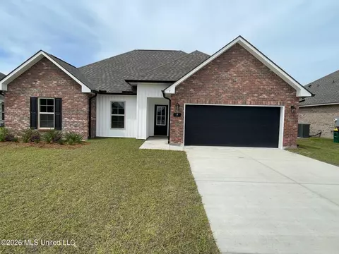 7 Gant Ln, Long Beach, MS 39560