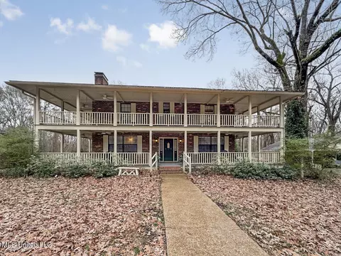 5 Spokane Rd, Natchez, MS 39120