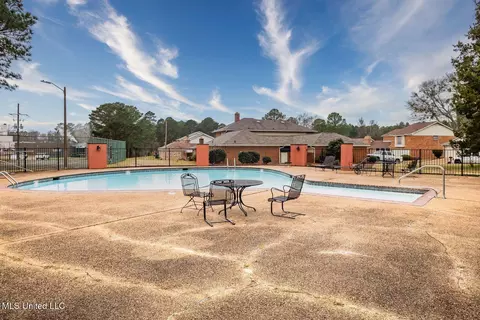 Exterior - 113 Longbranch Dr, Brandon, MS 39042 photo 5 of 5