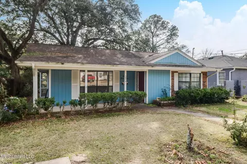 1213 27th St, Gulfport, MS 39501