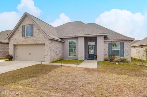3725 Victor Ln, Biloxi, MS 39532