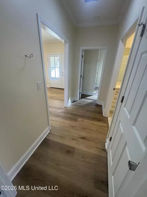 Entry Way - 5252 Skylark Dr, Byram, MS 39272 photo 1 of 4
