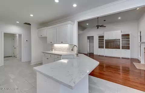 Kitchen - 116 Covey Run, Madison, MS 39110 photo 2 of 6