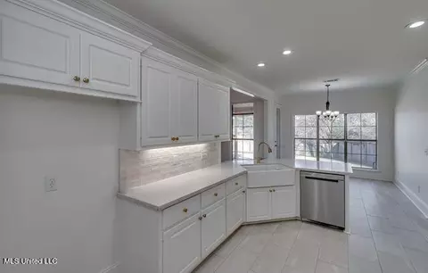 Kitchen - 116 Covey Run, Madison, MS 39110 photo 4 of 6