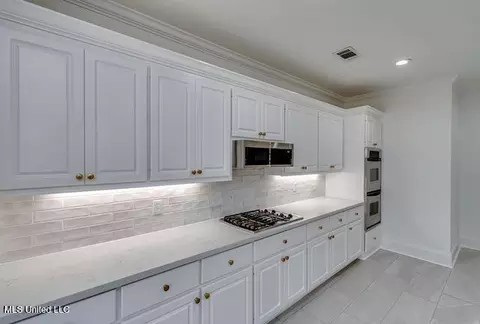 Kitchen - 116 Covey Run, Madison, MS 39110 photo 3 of 6
