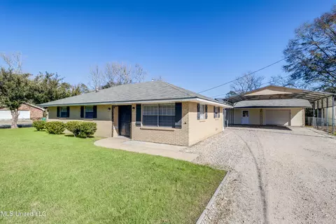 Exterior - 5518 Gates Ave, Long Beach, MS 39560 photo 2 of 6