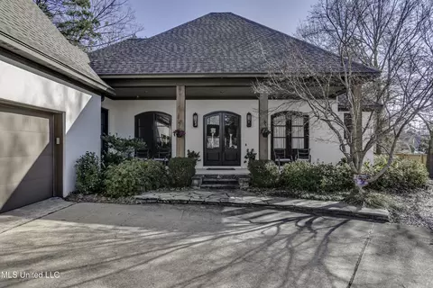 180 Wrights Mill Dr, Madison, MS 39110