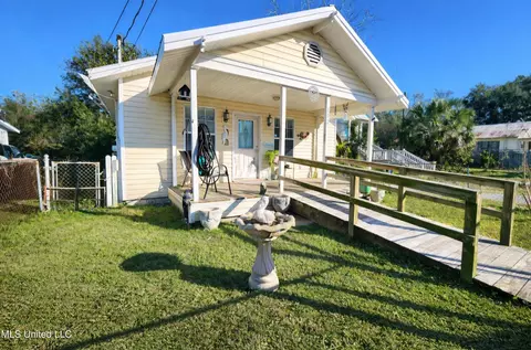 332 Haise St, Biloxi, MS 39530