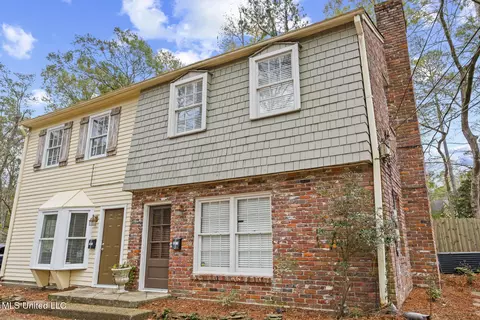1811 Meadowbrook Rd, Jackson, MS 39211