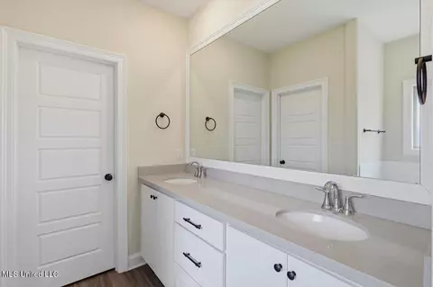 Bath - 512 Portner Way, Canton, MS 39046 photo 1 of 3