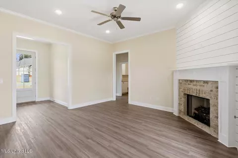 Living - 512 Portner Way, Canton, MS 39046 photo 2 of 2