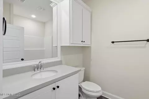 Bath - 512 Portner Way, Canton, MS 39046 photo 3 of 3