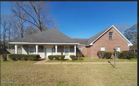 133 Wildwood Blvd, Jackson, MS 39212