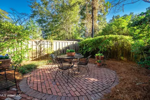 Exterior - 1504 Pinehurst Pl, Jackson, MS 39202 photo 16 of 17
