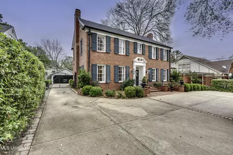 Exterior - 1504 Pinehurst Pl, Jackson, MS 39202 photo 3 of 17