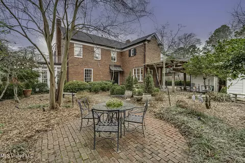 Exterior - 1504 Pinehurst Pl, Jackson, MS 39202 photo 8 of 17