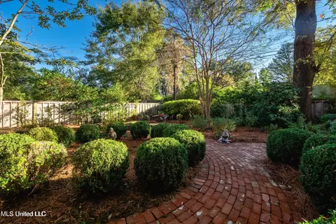 Exterior - 1504 Pinehurst Pl, Jackson, MS 39202 photo 15 of 17