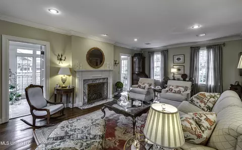 Living - 1504 Pinehurst Pl, Jackson, MS 39202 photo 6 of 6