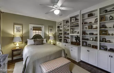 Bedroom - 1504 Pinehurst Pl, Jackson, MS 39202 photo 1 of 10
