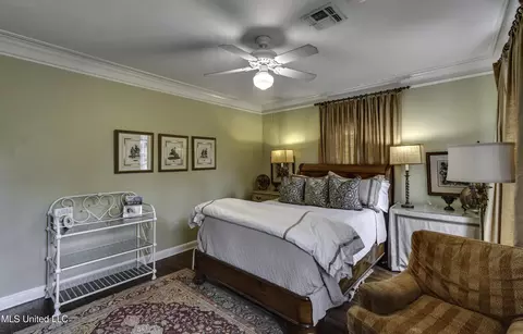 Bedroom - 1504 Pinehurst Pl, Jackson, MS 39202 photo 5 of 10