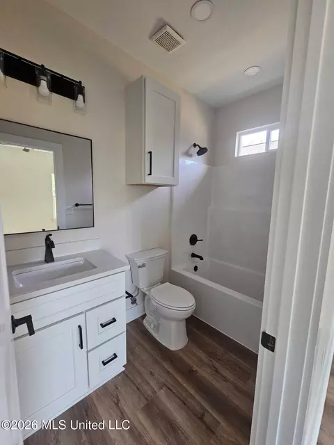 Bath - 14937 Dantzler Rd, Vancleave, MS 39565 photo 1 of 2