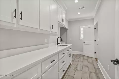 Other - 264 Arbor Trl, Brandon, MS 39047 photo 3 of 7