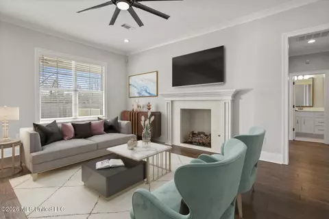 Living - 264 Arbor Trl, Brandon, MS 39047 photo 3 of 3