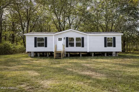 1920 Van Dr, Vancleave, MS 39565