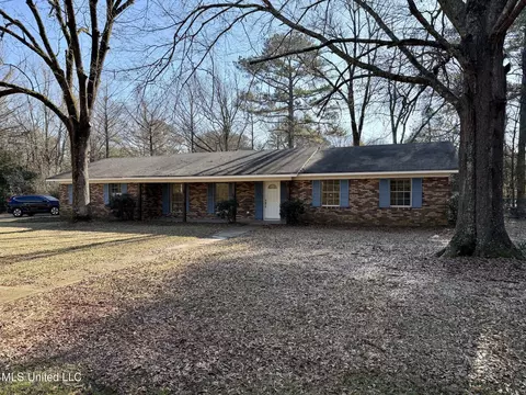 5828 Clubview Dr, Jackson, MS 39211