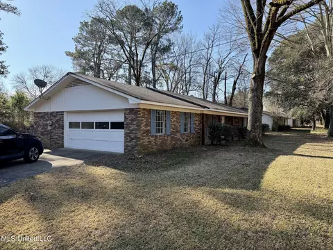 Other - 5828 Clubview Dr, Jackson, MS 39211 photo 2 of 7