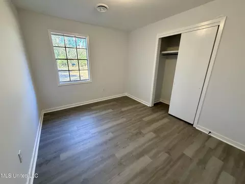 Bedroom - 5828 Clubview Dr, Jackson, MS 39211 photo 1 of 5