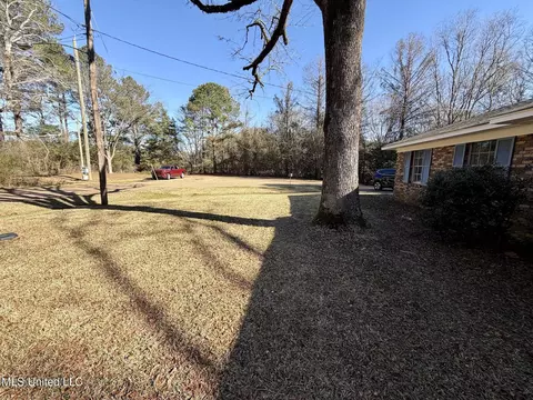 Exterior - 5828 Clubview Dr, Jackson, MS 39211 photo 7 of 7