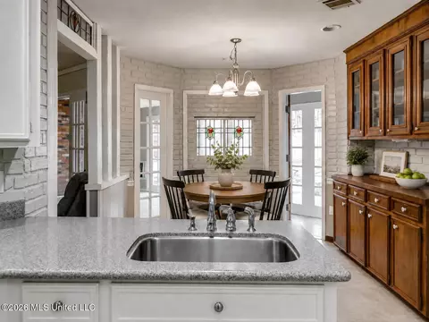 Dining - 1422 Mossline Dr, Jackson, MS 39211 photo 3 of 3