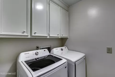 Other - 1422 Mossline Dr, Jackson, MS 39211 photo 9 of 10