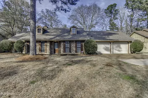 1422 Mossline Dr, Jackson, MS 39211