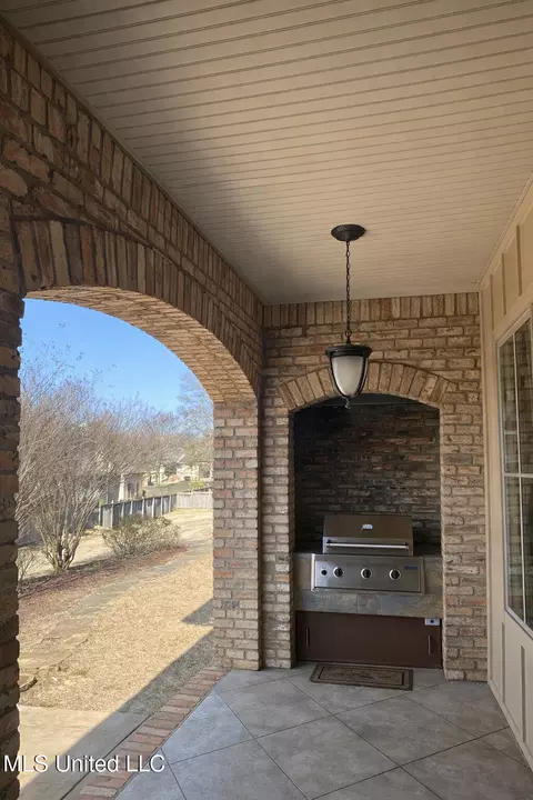 Exterior - 302 Crimson Crowne, Flowood, MS 39232 photo 2 of 8
