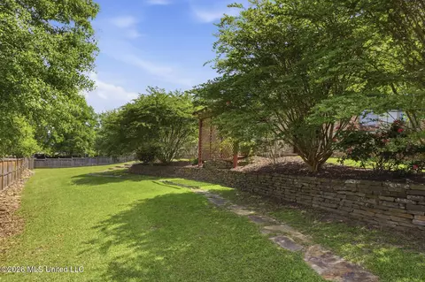 Exterior - 302 Crimson Crowne, Flowood, MS 39232 photo 7 of 8