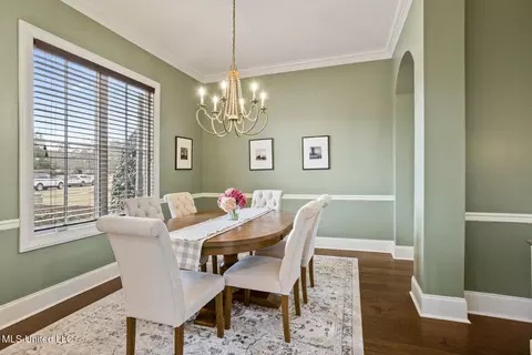 Dining - 302 Crimson Crowne, Flowood, MS 39232 photo 1 of 3