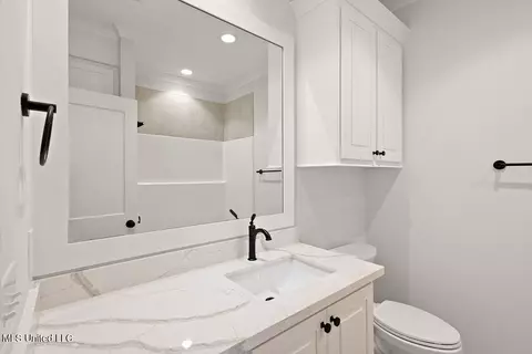 Bath - 523 Portner Way, Canton, MS 39046 photo 4 of 4