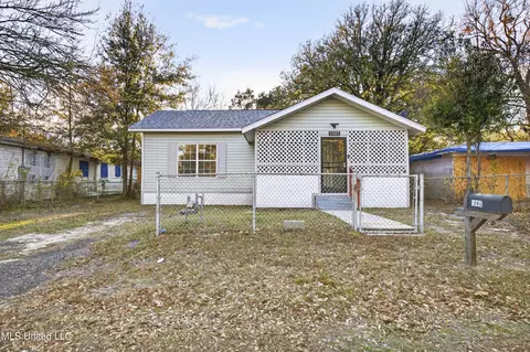 1505 R Dixie Ave, Gulfport, MS 39501