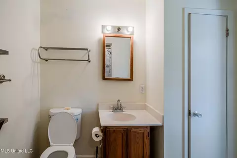 Bath - 103 Reeves St, Long Beach, MS 39560 photo 4 of 5